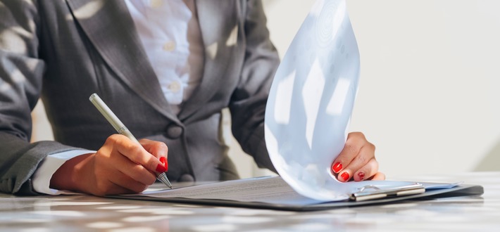 水泥和钢材在AZS认证和GOST-K认证中的具体测试标准有哪些差异